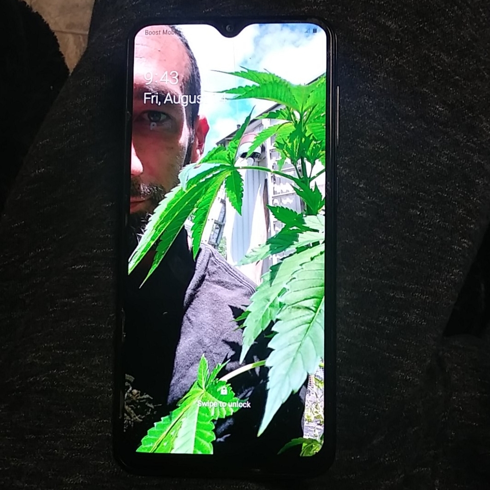 Samsung galaxy A20 like new